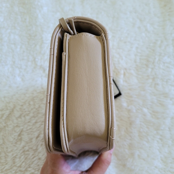 bebe Chica👩 Stud Crossbody Bag in Beige - NWT - Picture 4 of 16